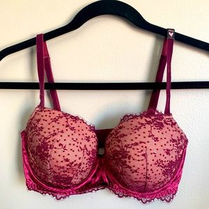 NEW Victoria Secret Lace 34DD Bra